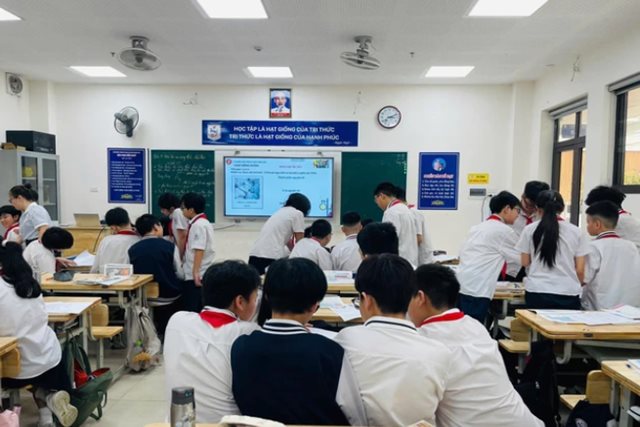 Hà Nội điều chỉnh lịch học toàn thành phố khi nắng nóng vượt ngưỡng 39 độ C